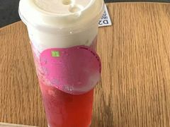 霸气玫瑰草莓覆盆子-奈雪的茶(东原悦荟店)
