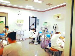 -痘博士昆明·国际祛痘领跑品牌