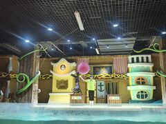 -绿色星球动物主题公园