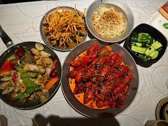 -巴厘龙虾·榜首油焖大虾(音乐学院·沿江酒馆店)