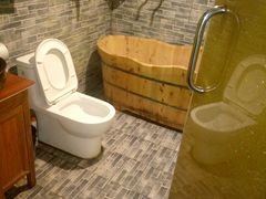 -东方亮足道(中国红街店)