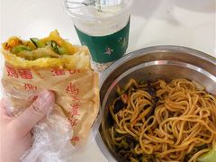 神奇的香酥鸡蛋灌饼-神奇的香酥鸡蛋灌饼
