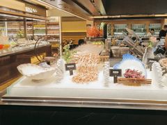 -钱小奴海鲜自助黑金店(杭州滨江龙湖店)
