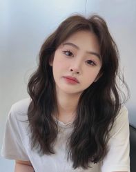 -十六番发型师事务所