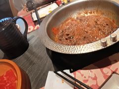 -牛YO寿喜烧·铁板烧和牛火锅自助(市府恒隆店)