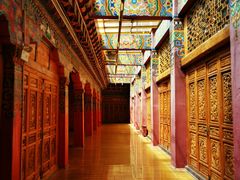 -噶丹松赞林寺