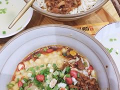 -呼啦面馆·头牌豌杂面(爱琴海店)