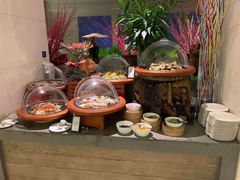 -海口绿发希尔顿酒店-田园汇自助餐·三文鱼·海鲜