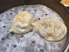 -方国老头包子·39年威海本地老字号•小船海鲜疙瘩汤