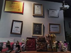 -墨無界刺青TATTOO