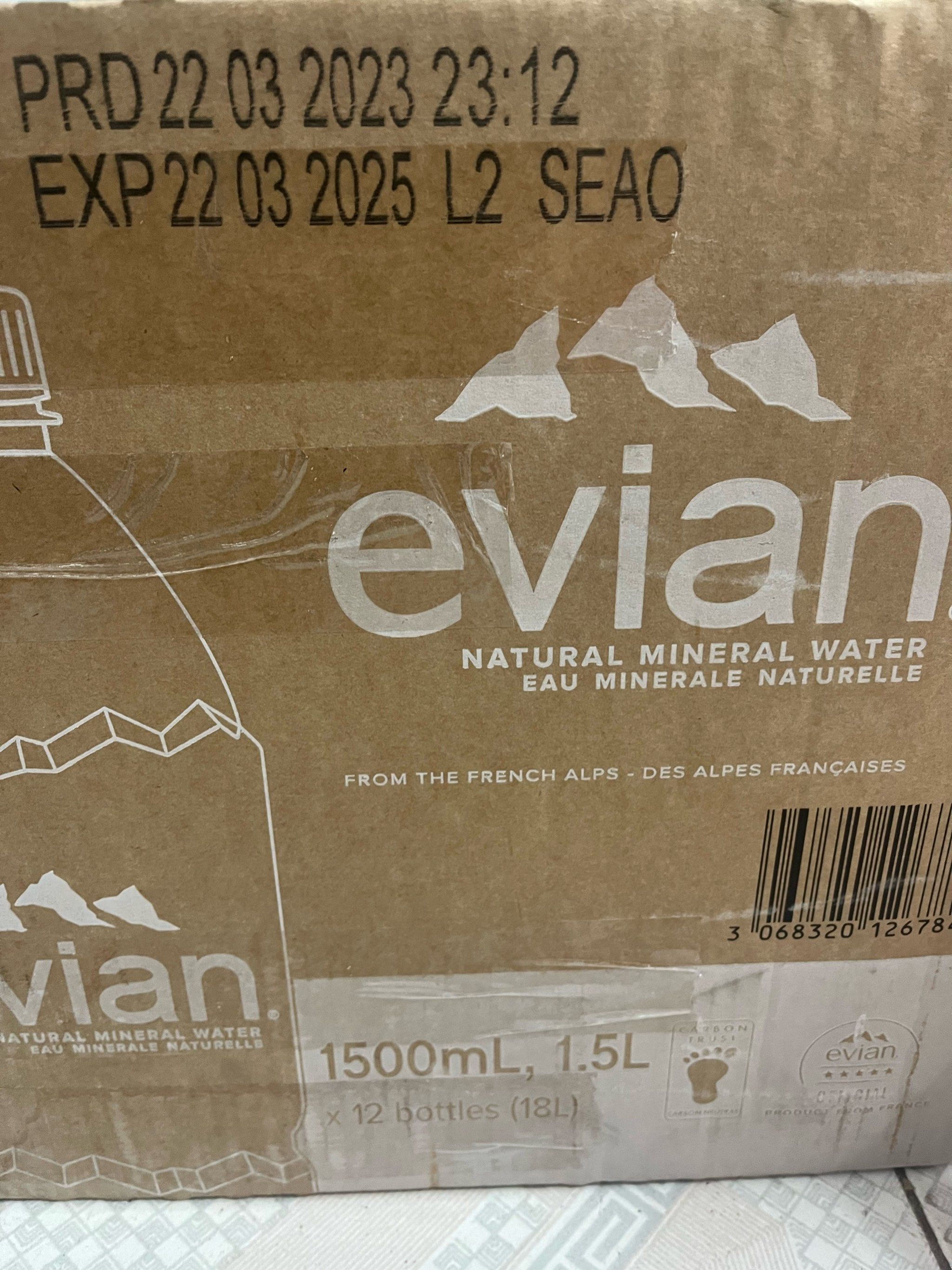 依云矿泉水为什么贵