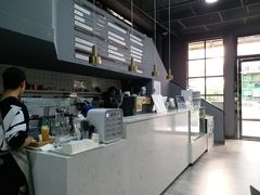-ADO KAFE(大学城店)