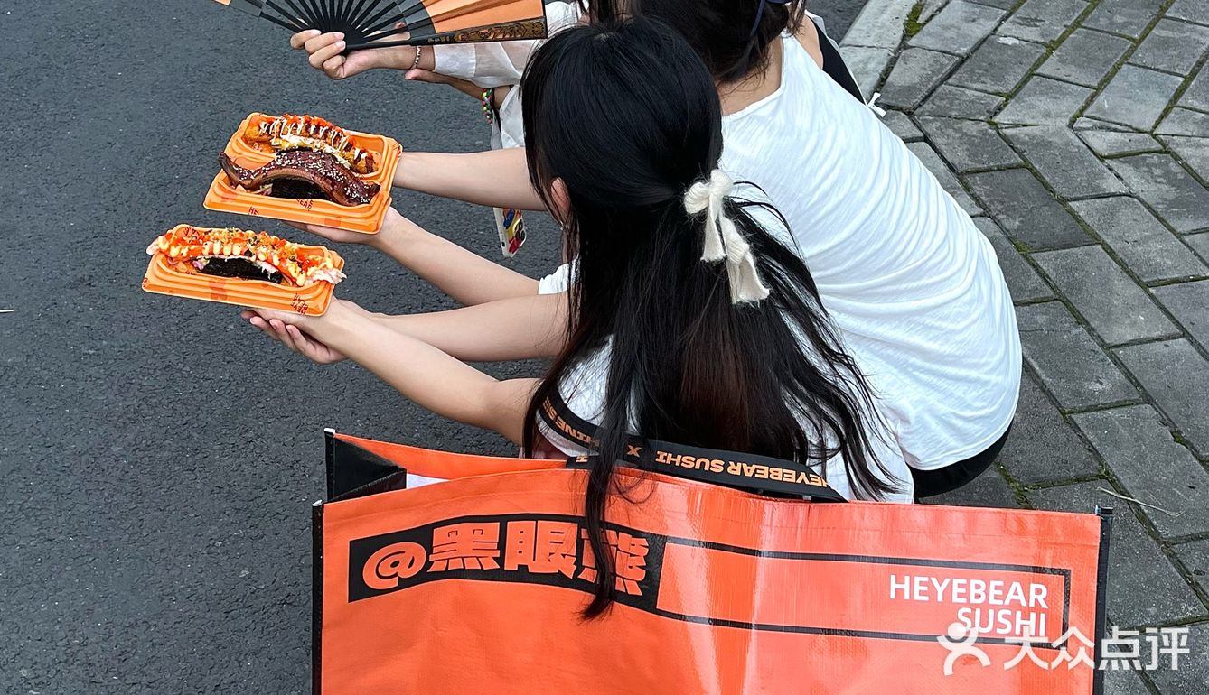 成都也有了！花小钱装超大杯寿司🍣……