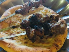 -烤肉小伙烤肉店