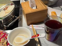 -尚尚仙·酸汤猪手·猪肚鸡火锅(华联万柳购物中心店)