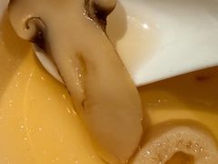 松茸竹荪汤-南麓·浙里(外滩店)