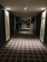 晚上的走廊-宝生月子中心(民治店)