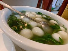 菊叶鱼丸汤-丁老爷子苏香圆