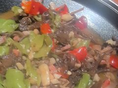 -老滇山寨•云南特色菜•地方菜•民族风情歌舞表演(金碧店)