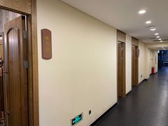 包房-巴扎美食·新疆菜·西域歌舞表演餐厅(新疆大厦店)