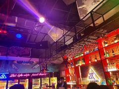 -UP嘻哈酒吧(粉巢店)