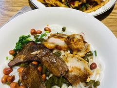 -牛八宝桂林米粉(八里庄店)