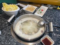 -一席地·本地鸡窝·杭帮鸡火锅(萧山银隆百货店)