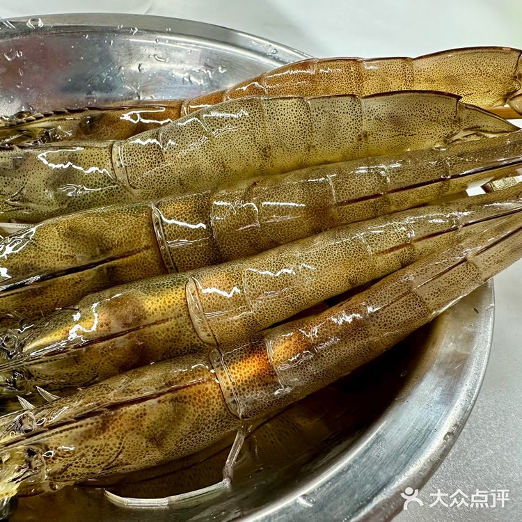 李女士又来她的食堂吃饭啦