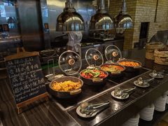 -圣丰索菲特·2 On 988 Café 自助餐厅