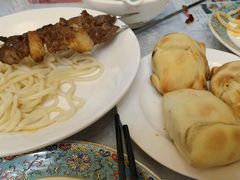 -汗腾格里·风味餐厅(新疆驻京办店)