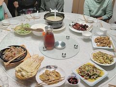 -土砂锅生态山庄·非遗砂锅雅鱼