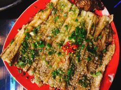 -何师烧烤·香辣蟹·川菜·30年老品牌(太古里旗舰店)