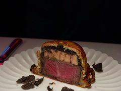 惠灵顿牛排-弦月窗LUNETTE BY AMANDA(复兴路店)