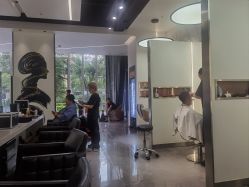 -Z.X HAIR SALON张新美业