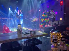 -喜鹊音乐酒馆(西街店)