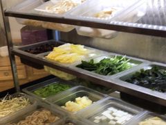 自助取餐区-佘记全家福芋儿鸡(向阳街总店)