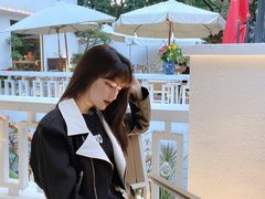 -Mark&Mars Restaurant