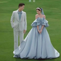 -雪中彩影婚纱摄影·微光艺术中心