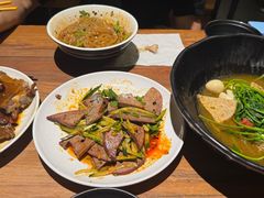 -万记麻辣烫国展总店