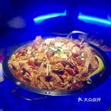 牛蛙够多，生蚝够鲜，布置很海洋