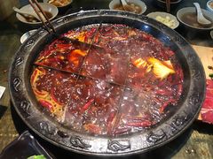 -渝嘴小老弟老火锅(华新村店)