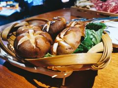 -肉魁屋·烧肉·烧鸟·酒场(高新店)