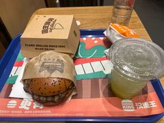 -颐高数码广场(邯郸路店)