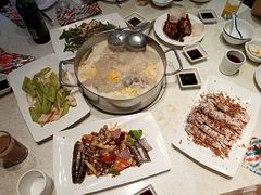 -肥仔文澳门猪骨煲(南京西路店)