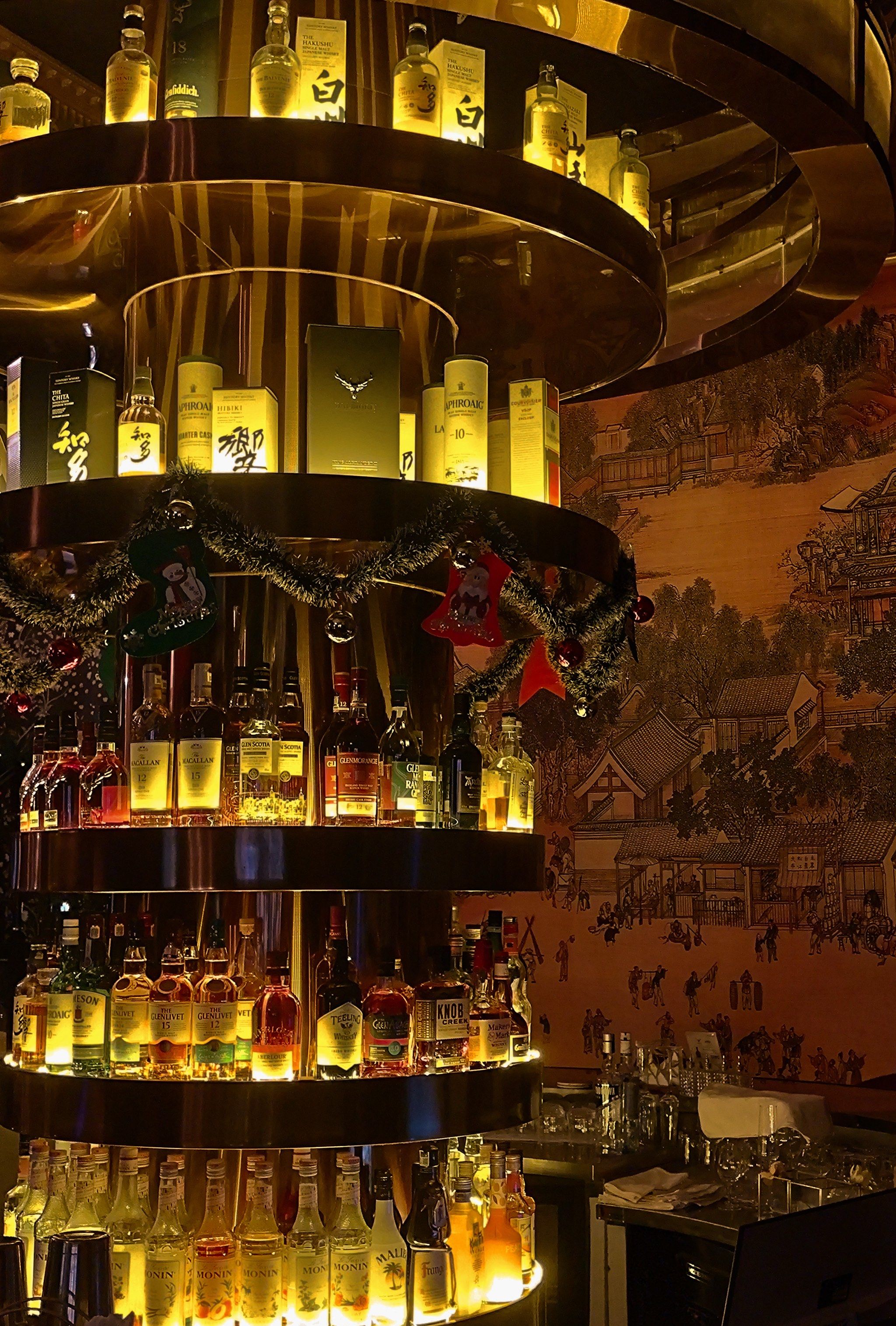 营业到凌晨2点的!圣诞鸡尾酒吧!