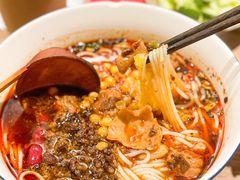 -麻婆婆白家肥肠粉(海岸城店)
