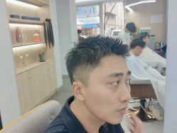 -D.G造型·烫发染发接发