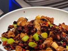 豉椒炒嫩滑鸡丁-小大董·烤鸭(观景餐厅·南京西路店)