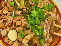 -花溪牛肉粉(八鸽岩店)