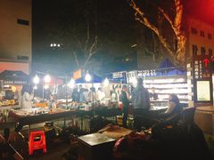 -吴山路夜市